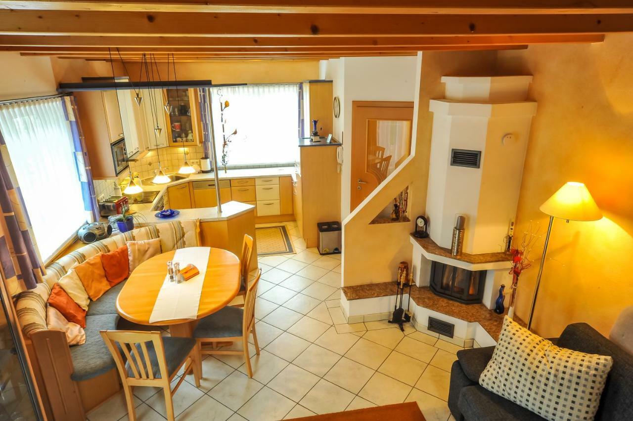 Ferienwohnung Regina Sankt Peter-Freienstein Esterno foto