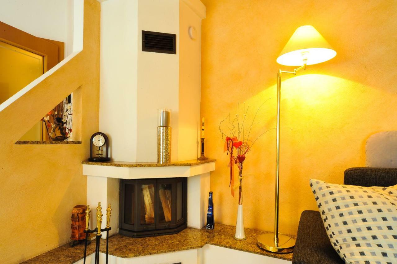Ferienwohnung Regina Sankt Peter-Freienstein Esterno foto